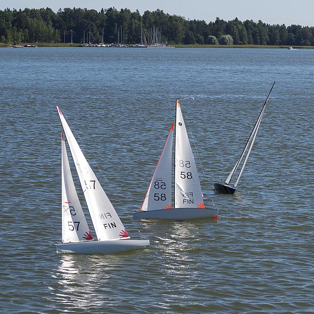 35-P8164719